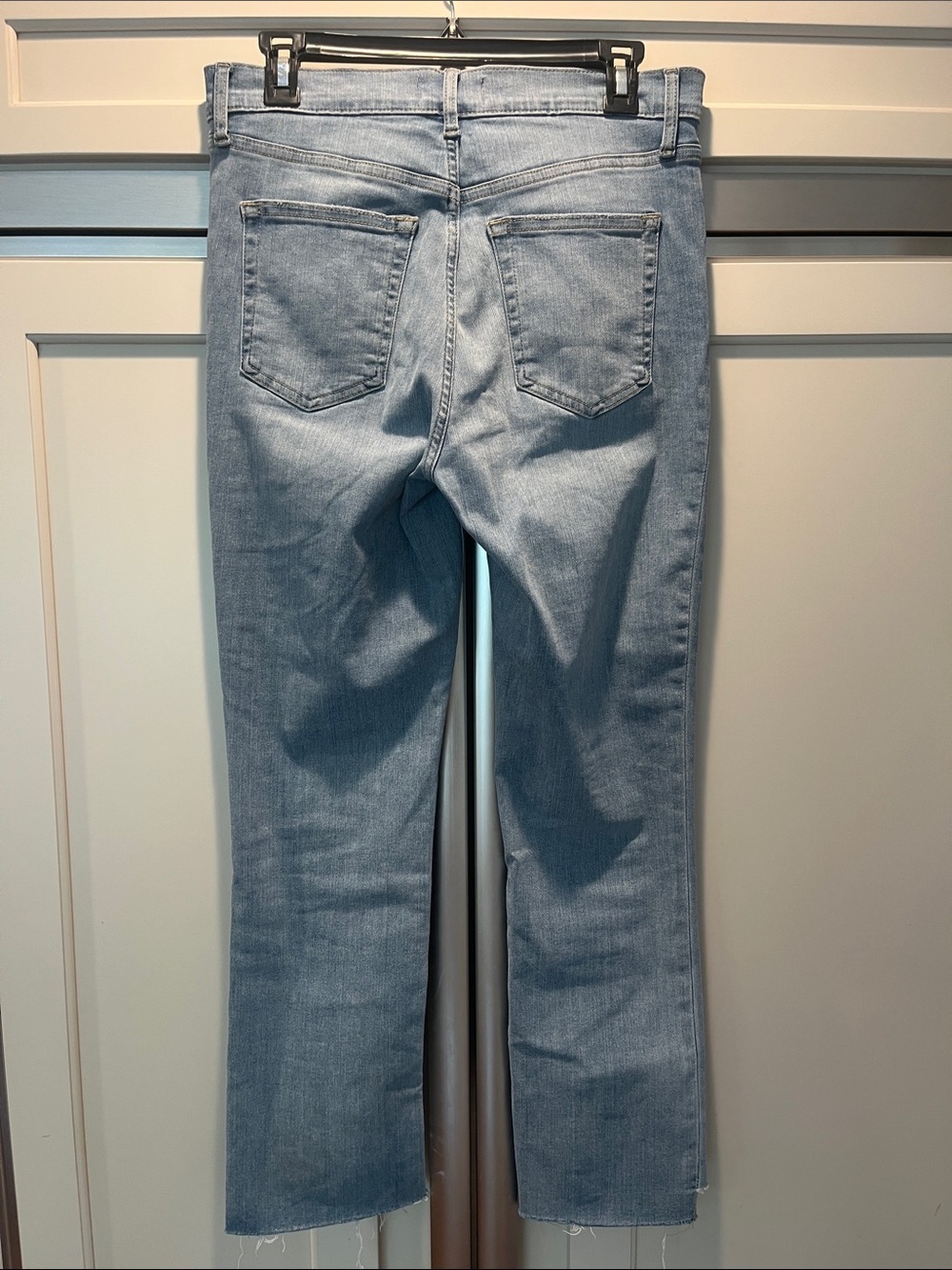Frame Denim Le High Straight Crop Raw Cascade Hem Jeans in Light Wash 28 - Picture 12 of 14